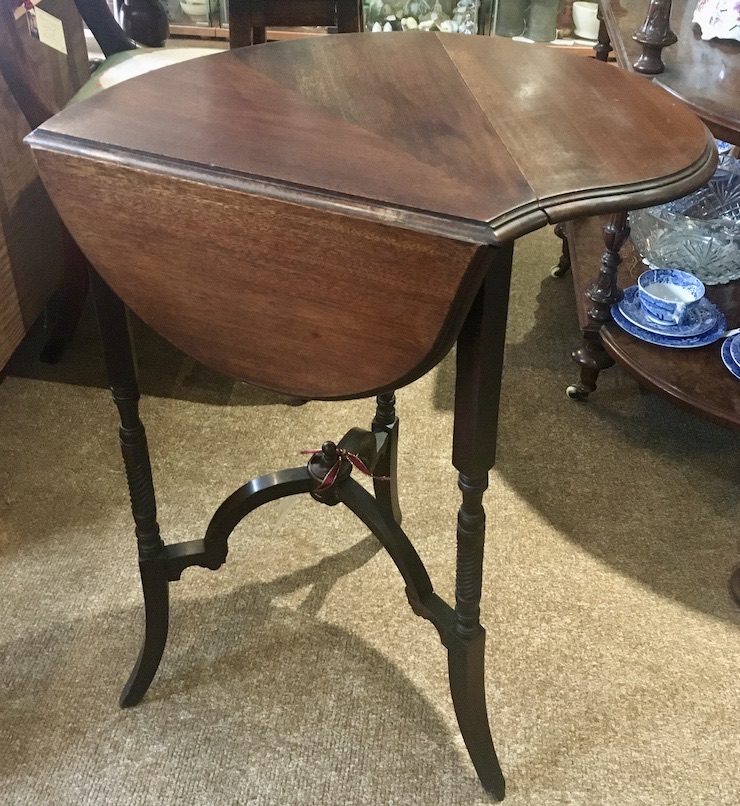 Kidney Shaped Dropleaf Table